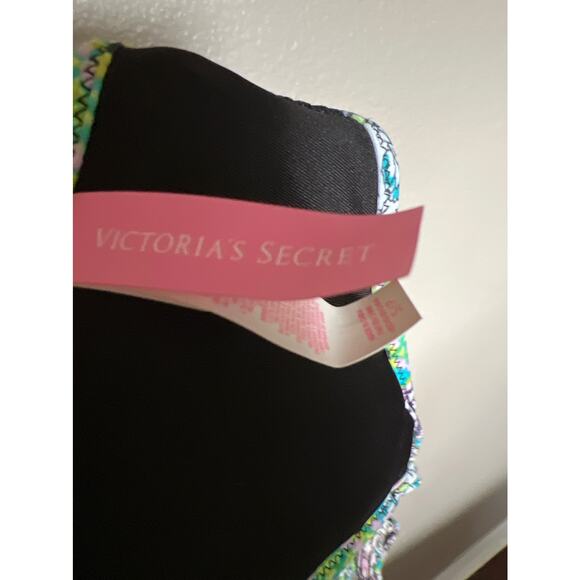 Victoria's Secret Embroidered With Sequins Strappy Black Bikini Top Size Small - Picture 3 of 4